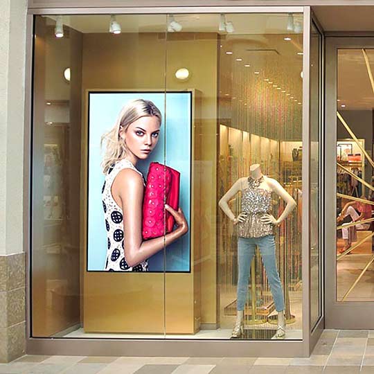 FS Plus Case In shopping mall in Los Angeles, USA