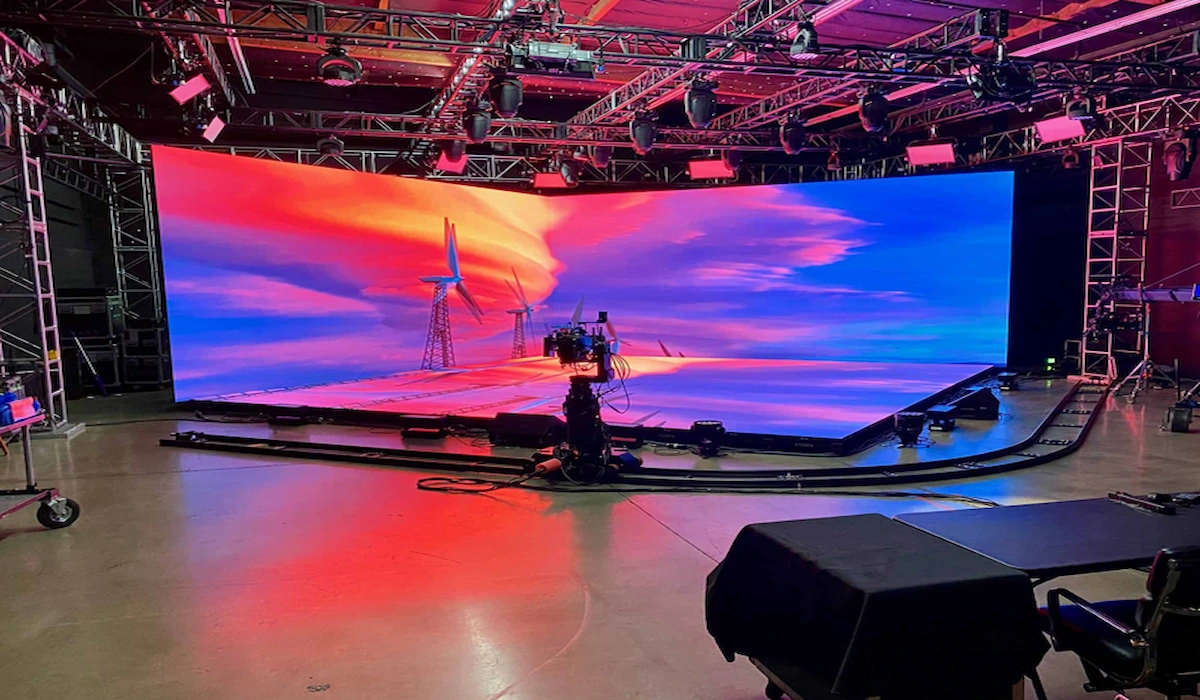 B Case LED for Film Studio, Detroit: Vivid Visuals & Clarity 2