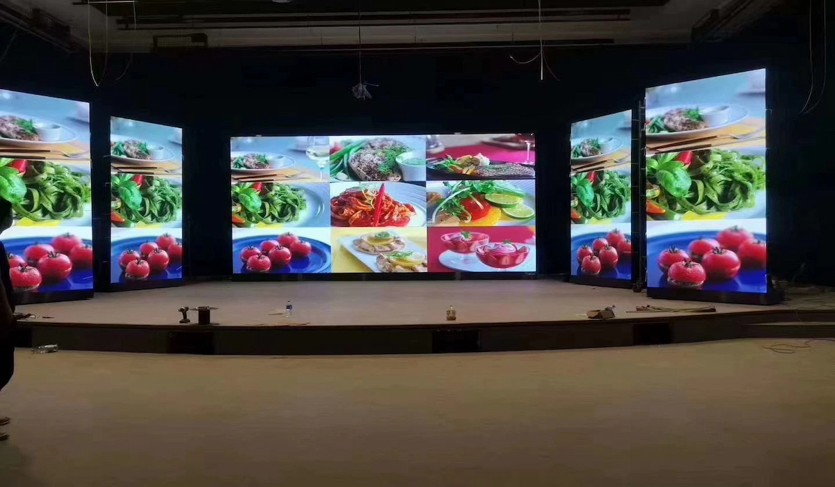 R5 Plus Case In Stage Backdrop,Singapore,Republic of Singapore 2