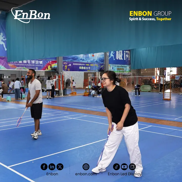 Enbon accueille un tournoi amical de badminton ce week-end.