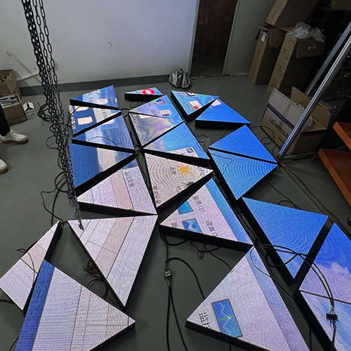 Advantages of Enbon triangular led display screen