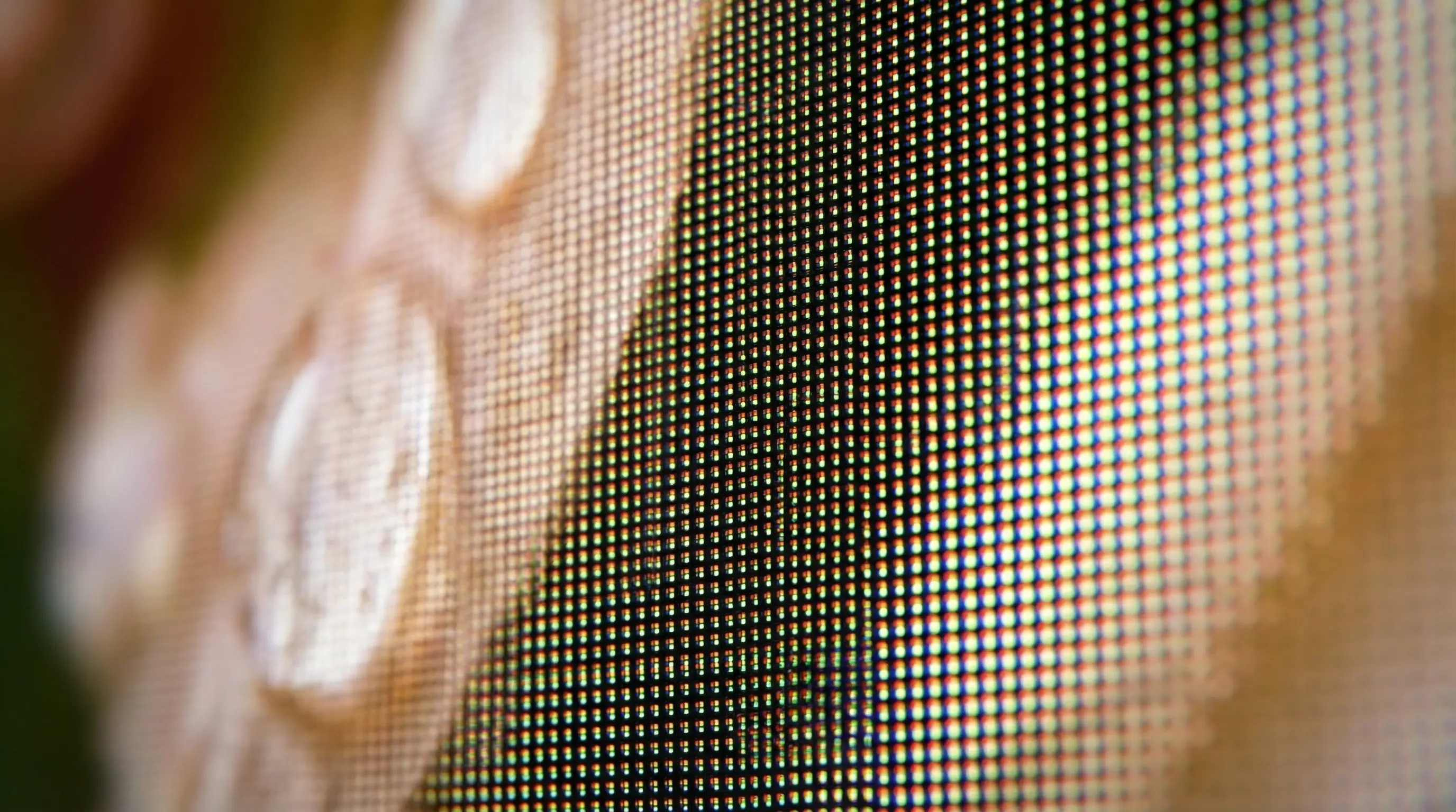 FS Plus fine pixel pitch LED display showing sharp detail and close-view clarity