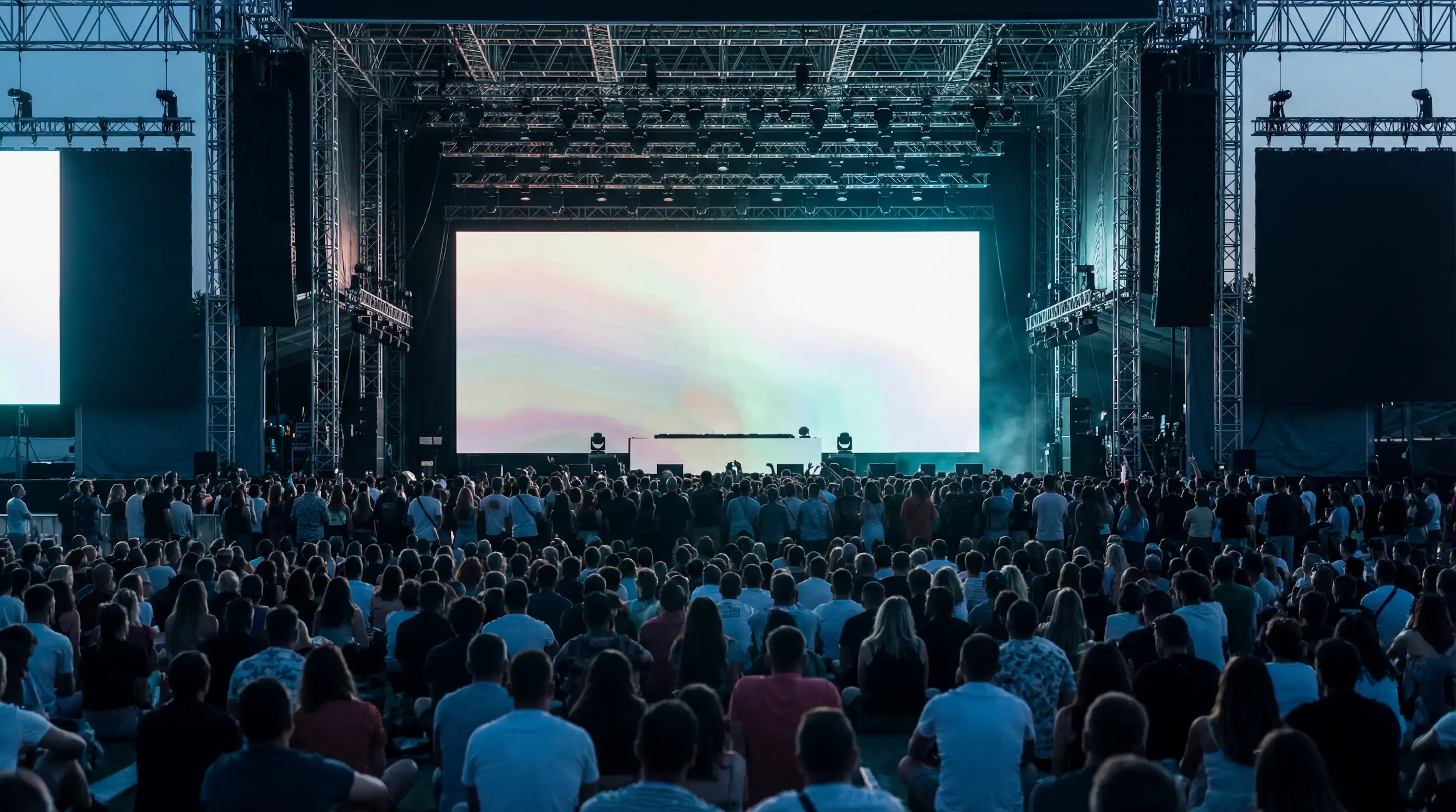 R5 Series LED Display - When the stage lights up with professional reliability